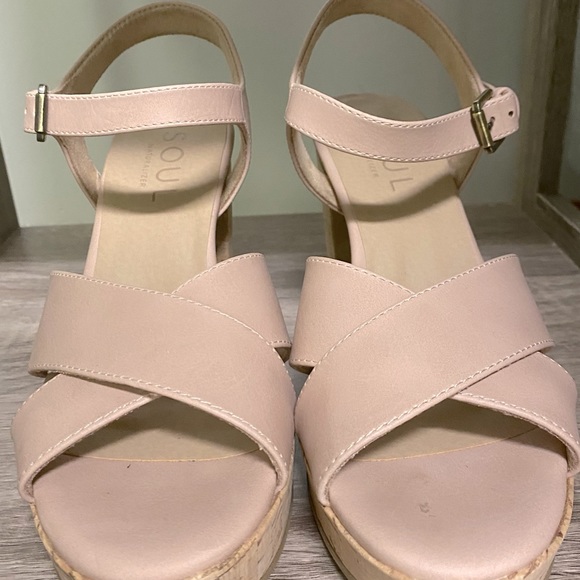 Naturalizer Heeled Sandals - Picture 5 of 6